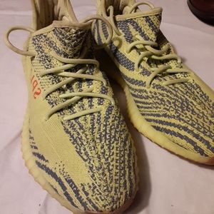 Yeezy Boost 350 v2 Semi Frozen Yellow